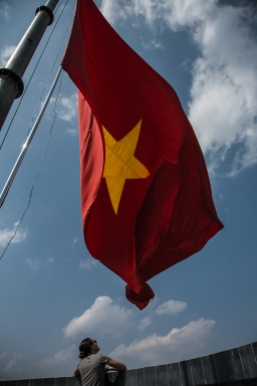 Un sacré gros drapeau vietnamien!